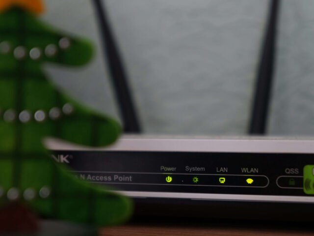 10 Tips for Eliminating Dreaded WiFi Dead Spots